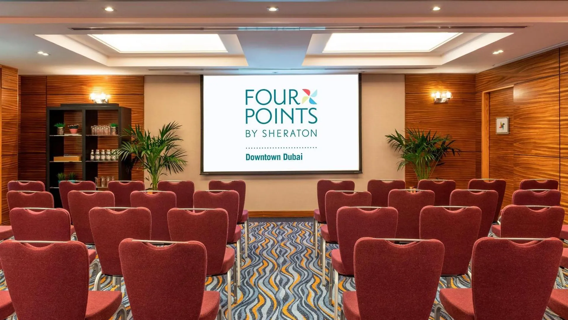 Four Points By Sheraton Bur Dubai Hotel